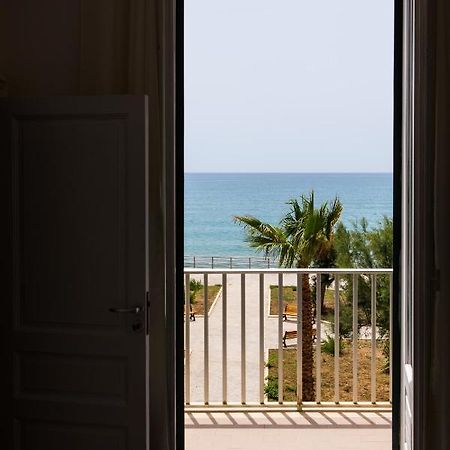 Sea Beach פוצאלו מראה חיצוני תמונה
